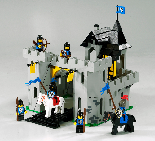 10039 Black Falcon's Fortress Sets