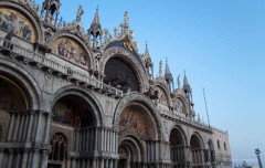 LEGO 21026 instructions page 9 – build guide