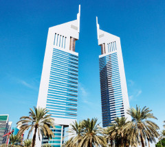 LEGO 21052 instructions page 4 – build guide