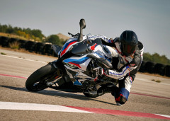 LEGO 42130 instructions page 7 – build guide