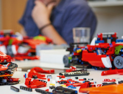 LEGO 42143 instructions page 23 – build guide