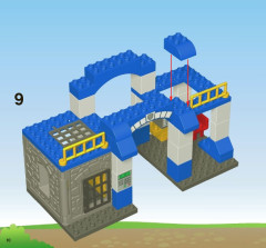 LEGO 5681 instructions page 10 – build guide